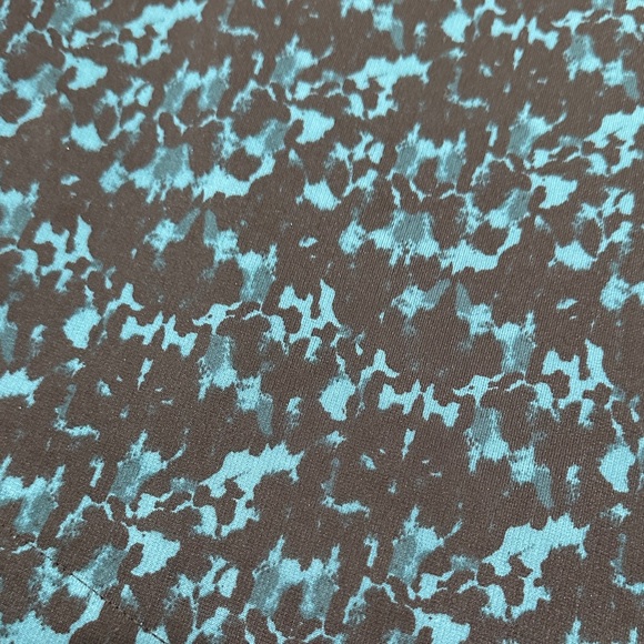 H&M Dark Patterned Pencil Skirt - Picture 2 of 3